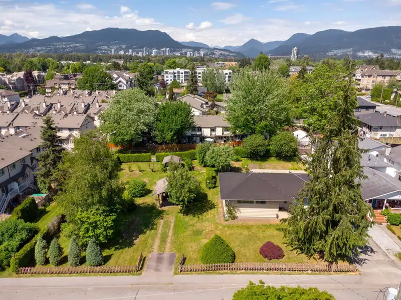 2349 LOBB AVENUE - photo 1 of 20
