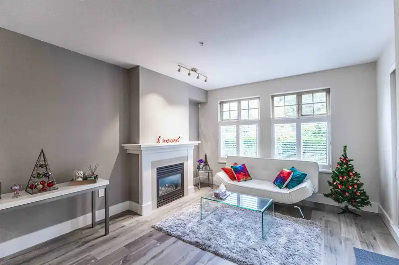 104 4883 MACLURE MEWS - photo 4 of 24