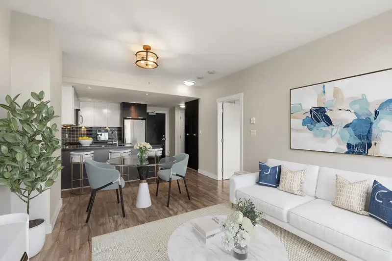 802 2968 GLEN DRIVE - photo 1 of 25
