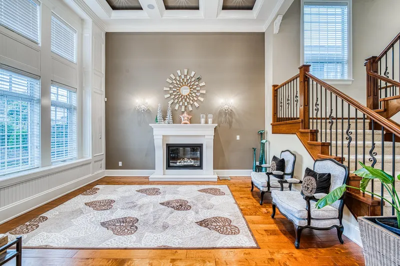 4180 GRANVILLE AVENUE - photo 2 of 24