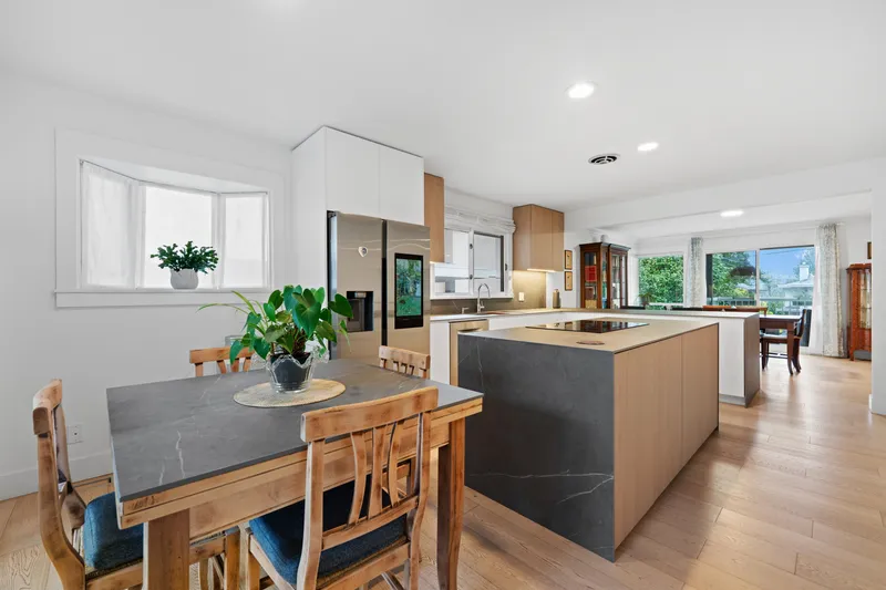 6422 DOUGLAS STREET - photo 2 of 25