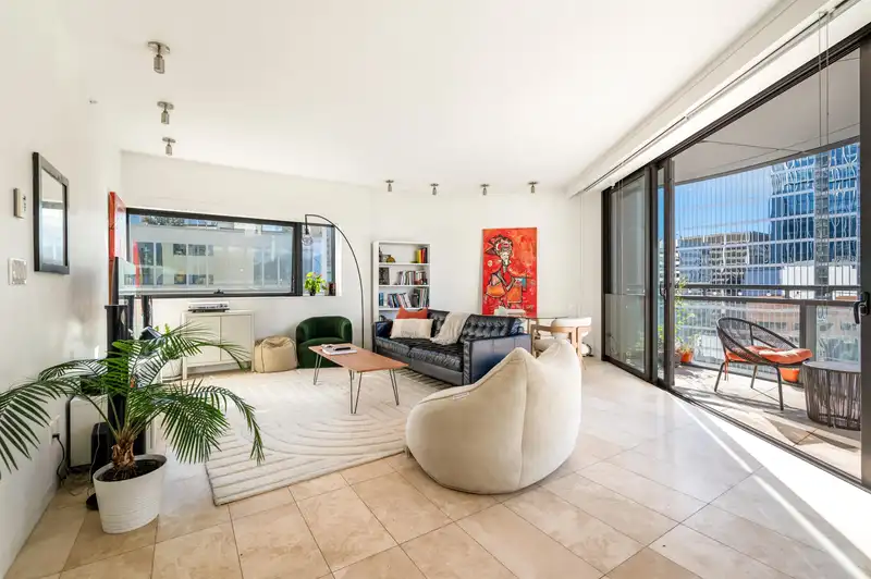 1406 838 W HASTINGS STREET - photo 1 of 18