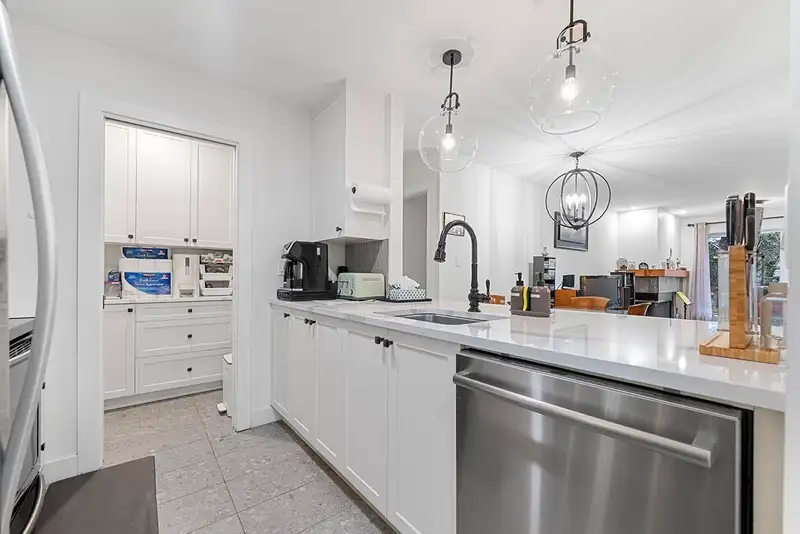 109 7500 MINORU BOULEVARD - photo 1 of 20