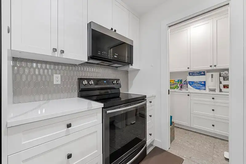 109 7500 MINORU BOULEVARD - photo 3 of 20