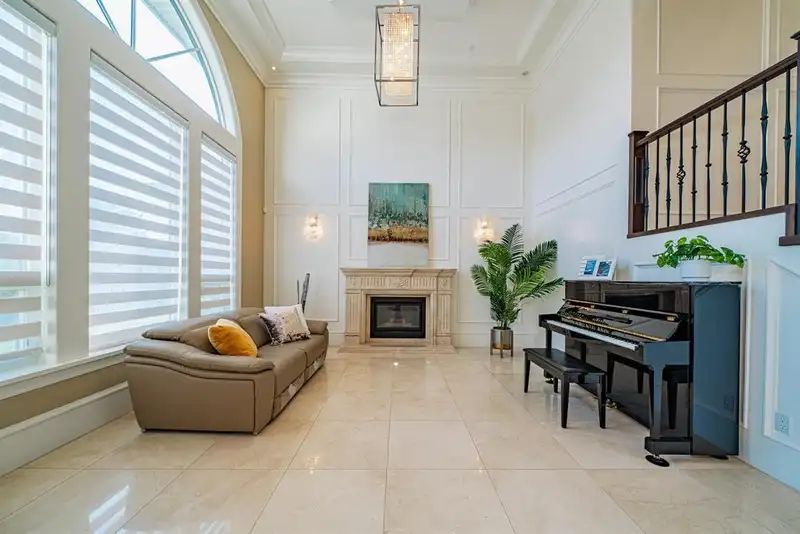 4651 STEVESTON HIGHWAY - photo 2 of 22