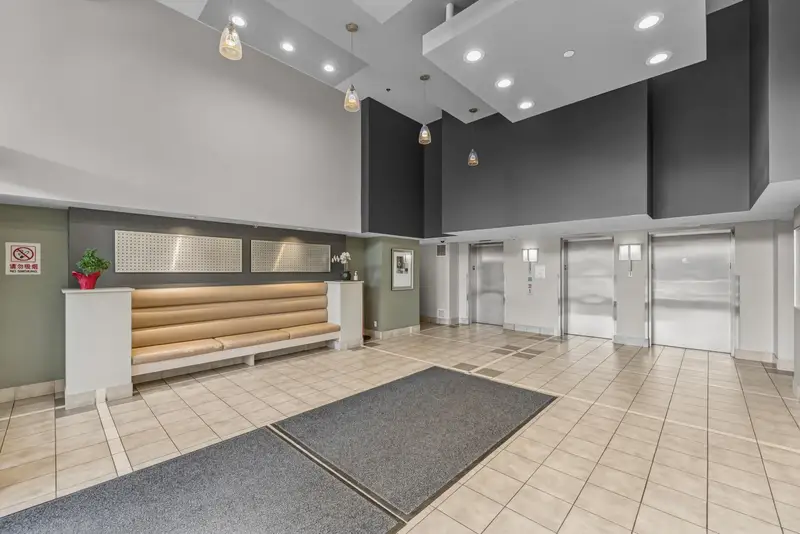 1703 3663 CROWLEY DRIVE - photo 4 of 25