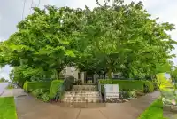 319 15988 26 AVENUE - thumbnail 2