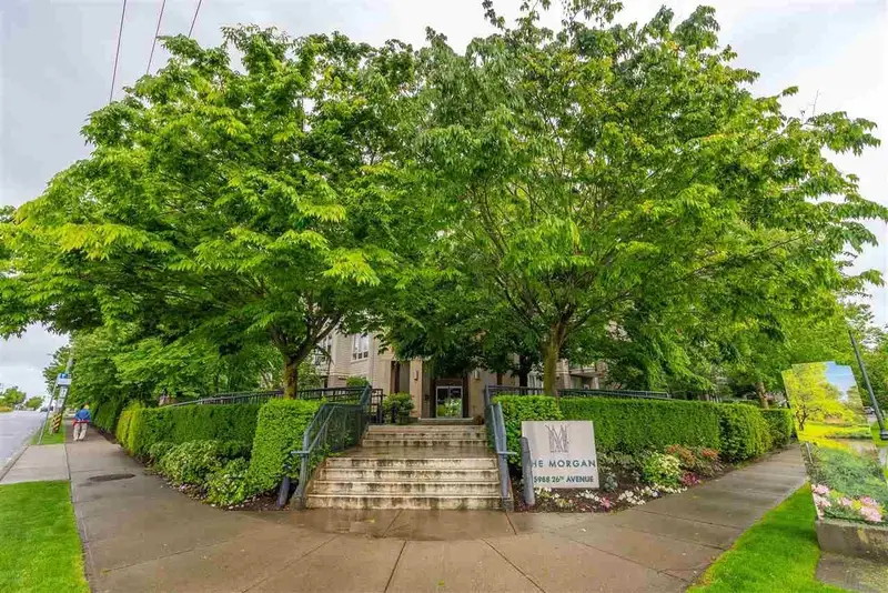 319 15988 26 AVENUE - photo 2 of 23