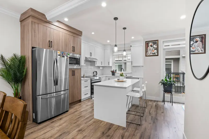 11 2033 MCKENZIE ROAD - photo 3 of 25