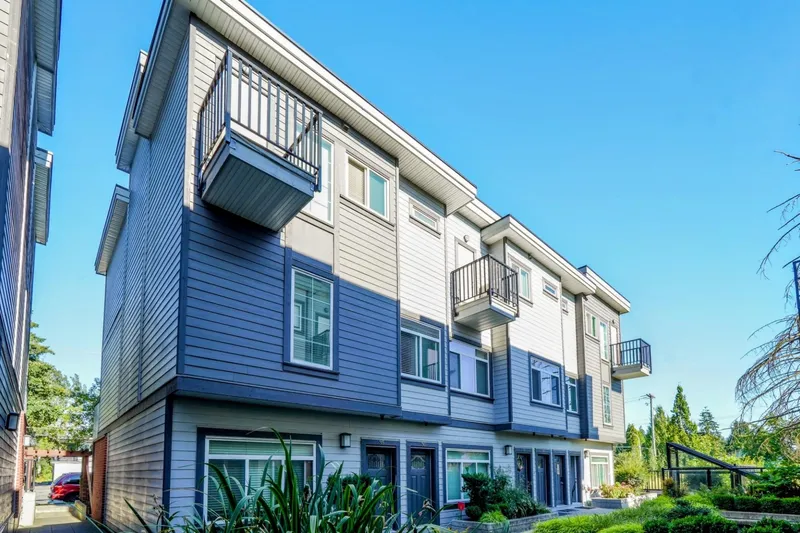 38 7247 140 STREET - photo 2 of 24