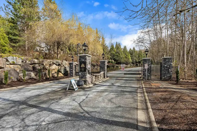 33 36260 MCKEE ROAD - photo 3 of 25