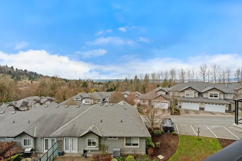 33 36260 MCKEE ROAD - photo 4 of 25