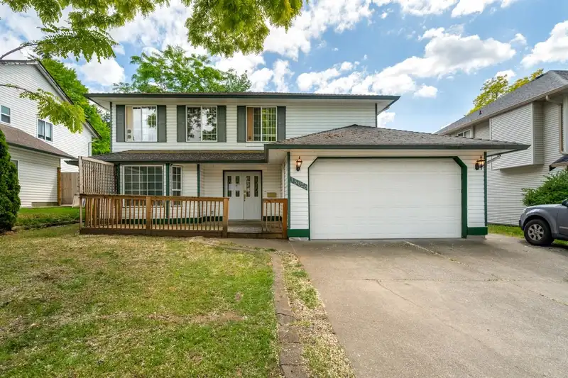 35026 EXBURY AVENUE - photo 1 of 34