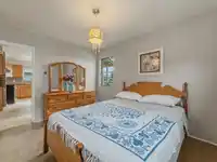 2206 EIGHTH AVENUE - thumbnail 14