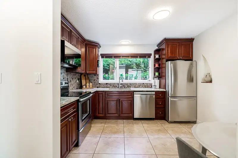 2995 CORONA DRIVE - photo 3 of 24