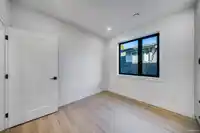 2 2636 MCGILL STREET - thumbnail 16