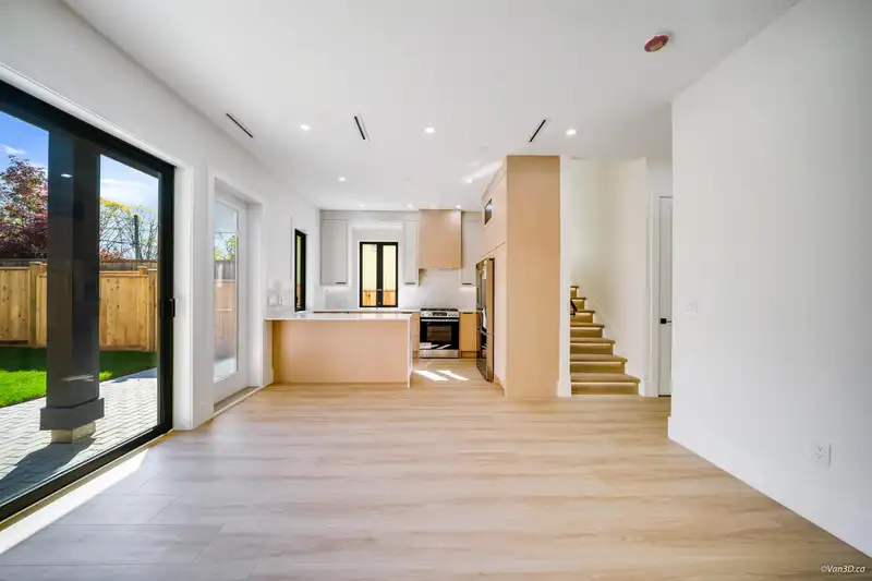2 2636 MCGILL STREET - photo 3 of 29