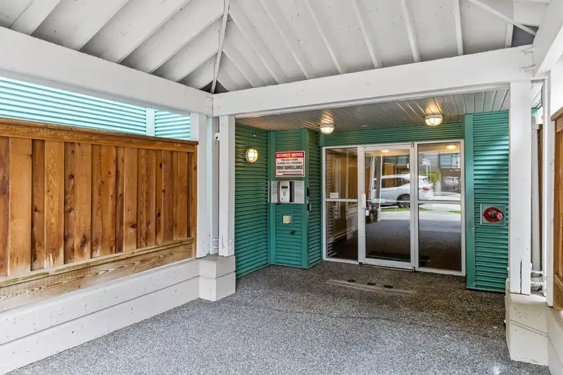 109 8989 HUDSON STREET - photo 2 of 27