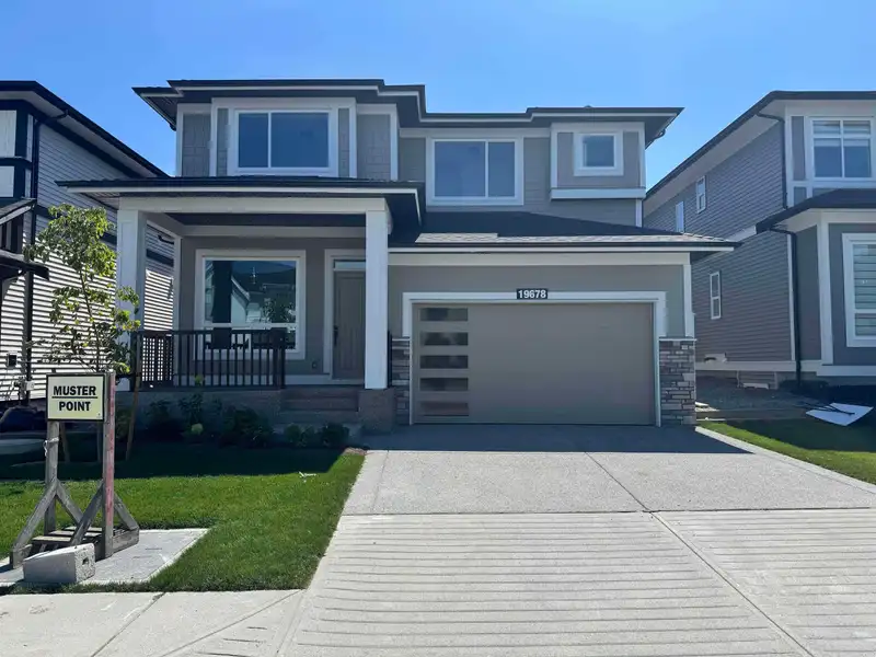 19678 75 AVENUE - photo 1 of 40