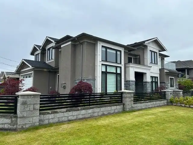 3671 LAMOND AVENUE - photo 1 of 5