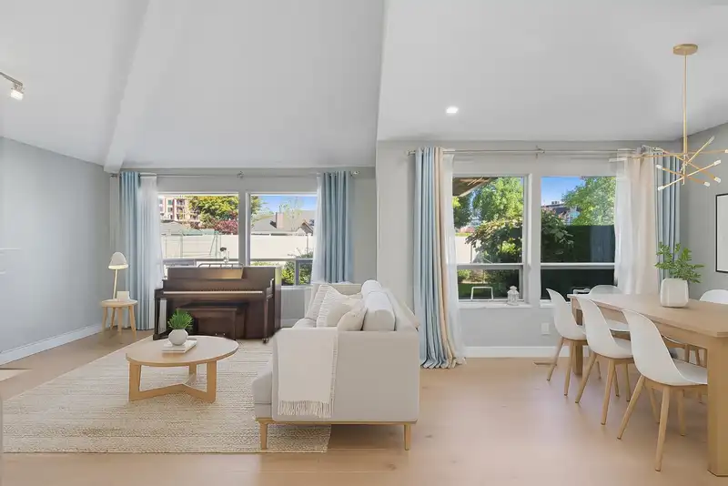 118 15121 19 AVENUE - photo 3 of 34