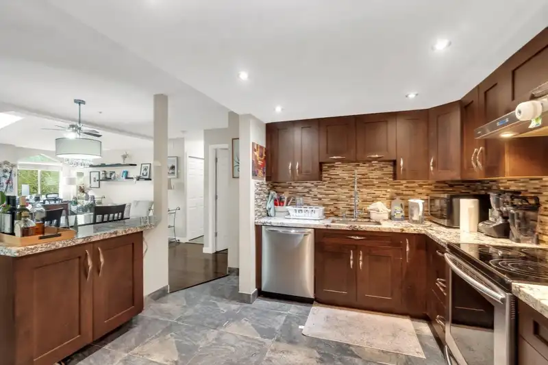 1124 ORR DRIVE - photo 3 of 23