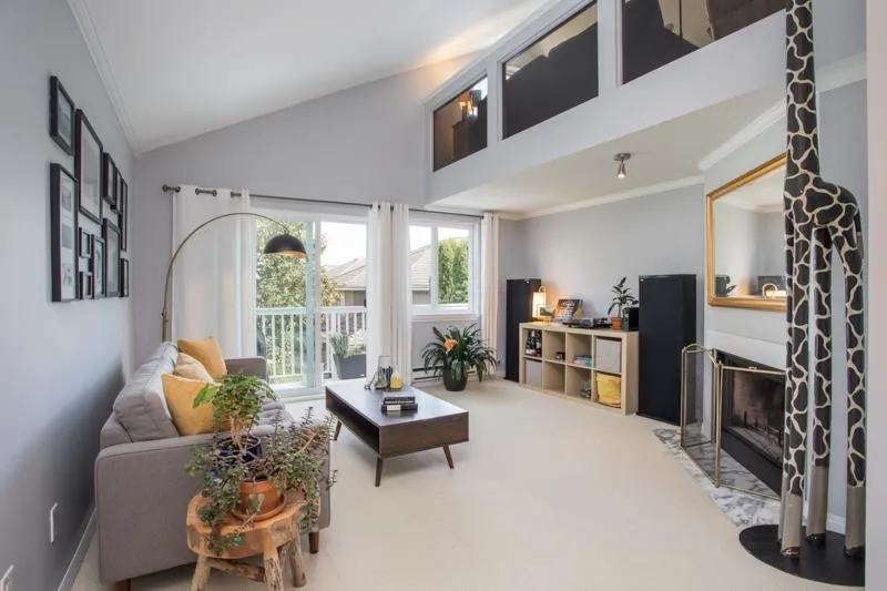 4 6360 LYNAS LANE - photo 1 of 25