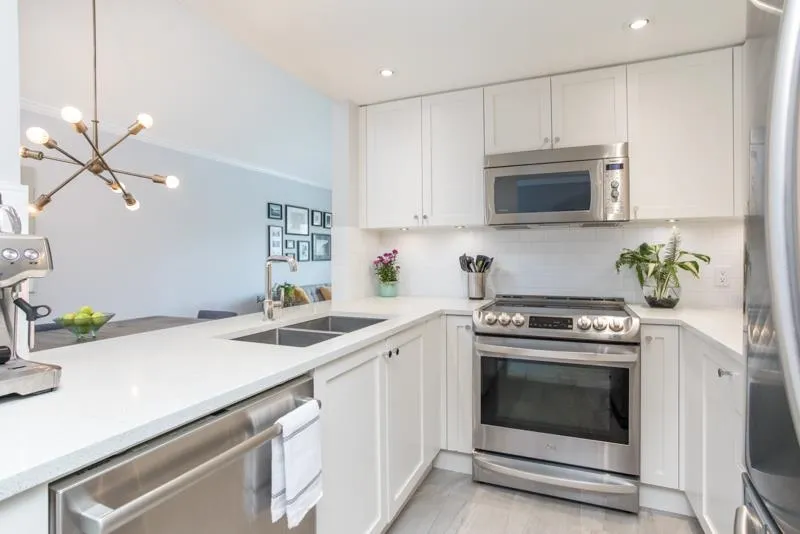 4 6360 LYNAS LANE - photo 3 of 25