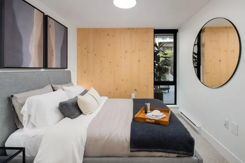 105 310 SALTER STREET - photo 4 of 24