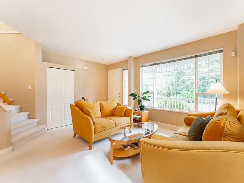 1508 STONERIDGE LANE - photo 3 of 27