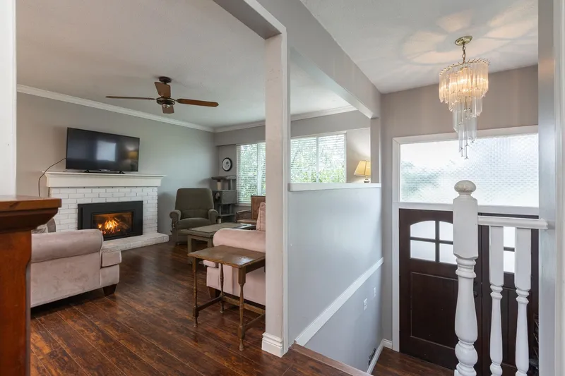 27283 29 AVENUE - photo 4 of 25