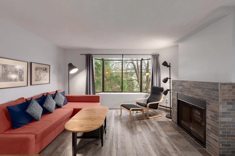 306 1775 W 10TH AVENUE - photo 3 of 25