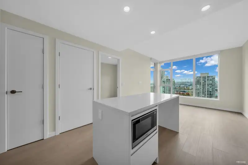 1111 4168 LOUGHEED HIGHWAY - photo 2 of 22