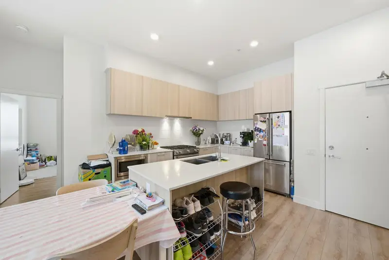 408 721 ANSKAR COURT - photo 3 of 25