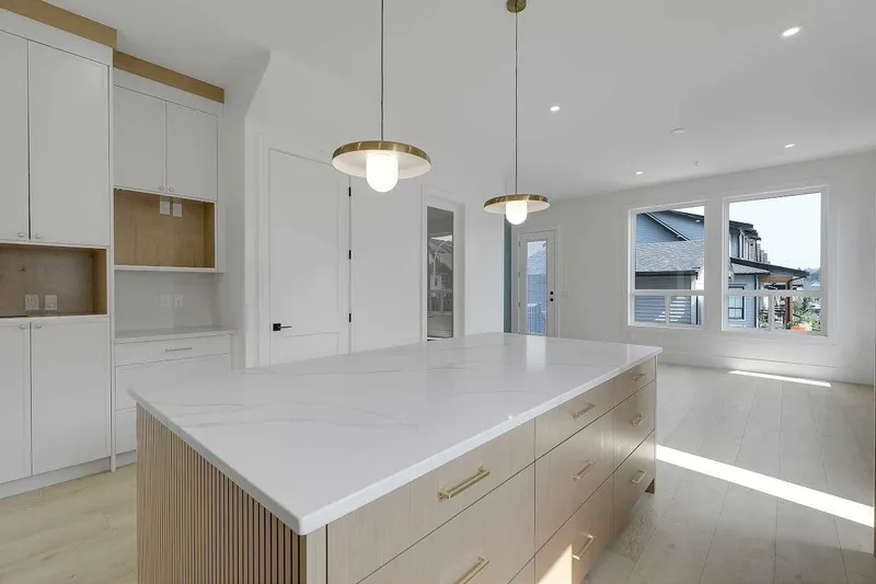 7678 196 STREET - photo 3 of 25