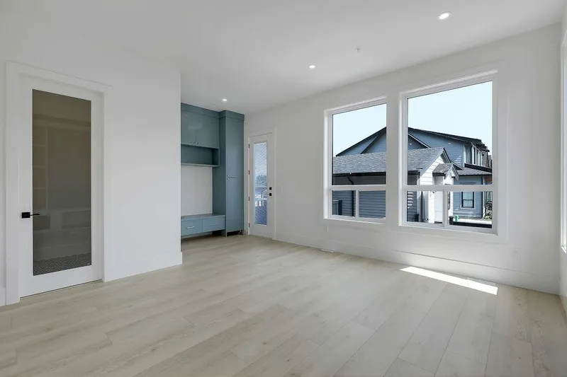 7678 196 STREET - photo 4 of 25