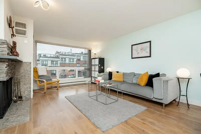 2209 ALDER STREET - photo 3 of 36