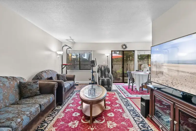 146 15215 105 AVENUE - photo 2 of 27
