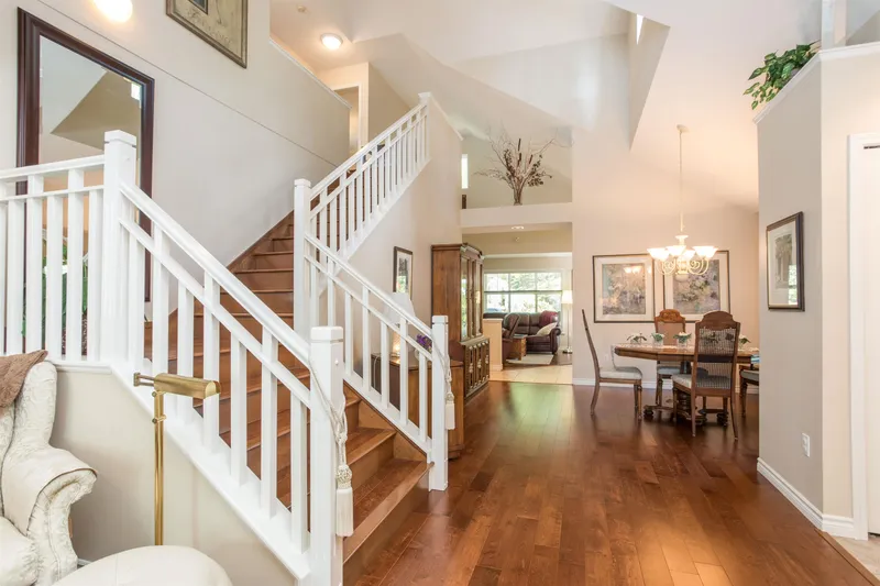 36 14877 33 AVENUE - photo 3 of 25