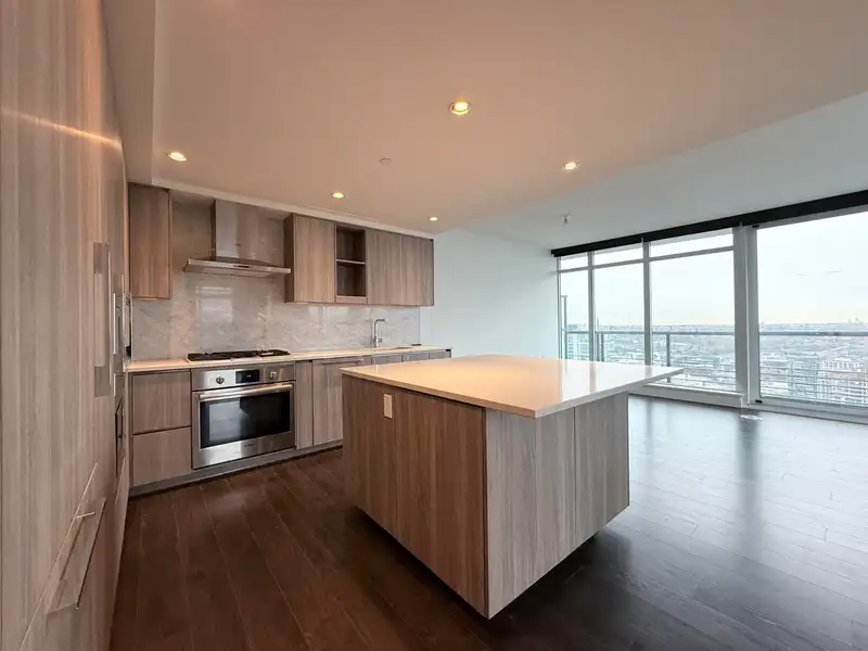 3602 4720 LOUGHEED HIGHWAY - photo 4 of 25