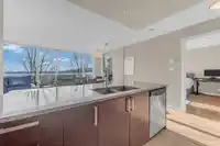 705 2978 GLEN DRIVE - thumbnail 14