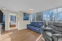 705 2978 GLEN DRIVE - thumbnail 5