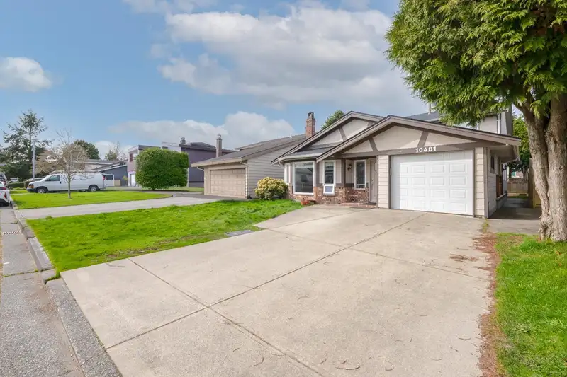 10481 HOLLYBANK DRIVE - photo 2 of 27