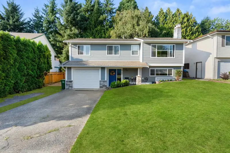 3785 ROBSON DRIVE - photo 2 of 37