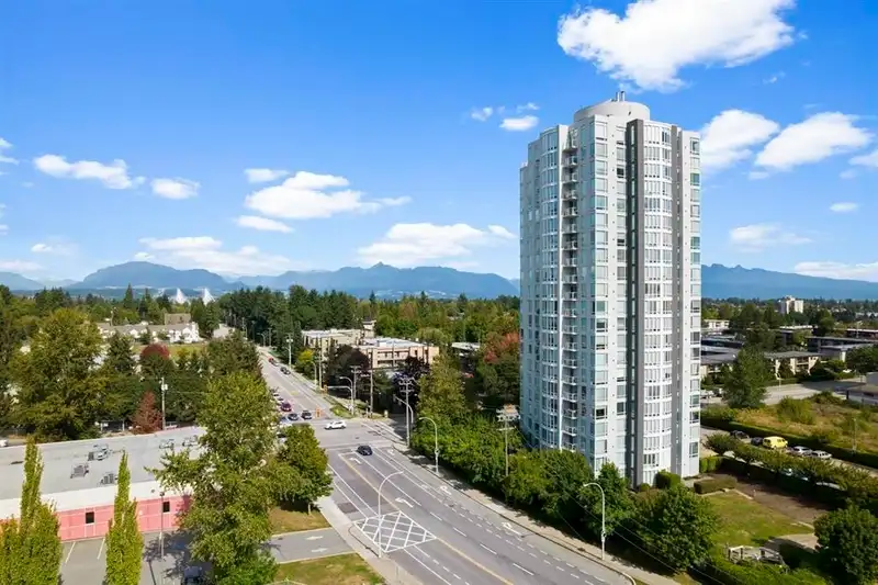 1405 14820 104 AVENUE - photo 1 of 16