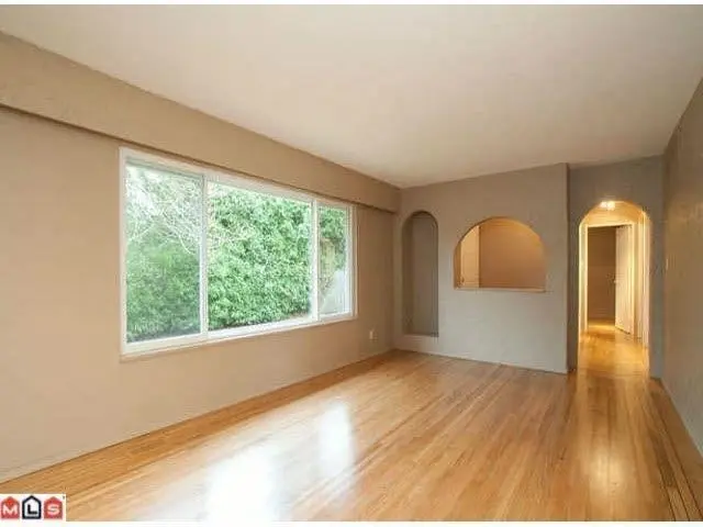 1955 158A STREET - photo 3 of 5