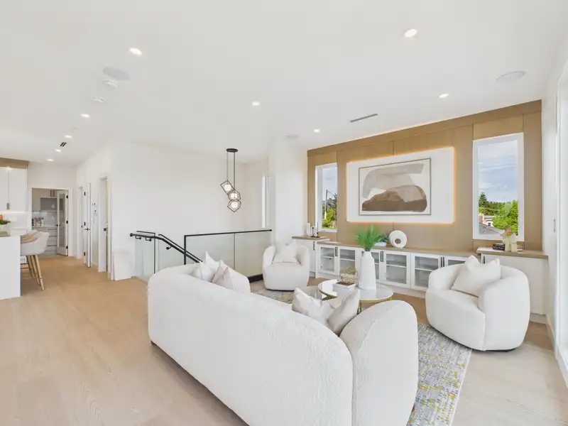 217 E EIGHTH AVENUE - photo 3 of 40