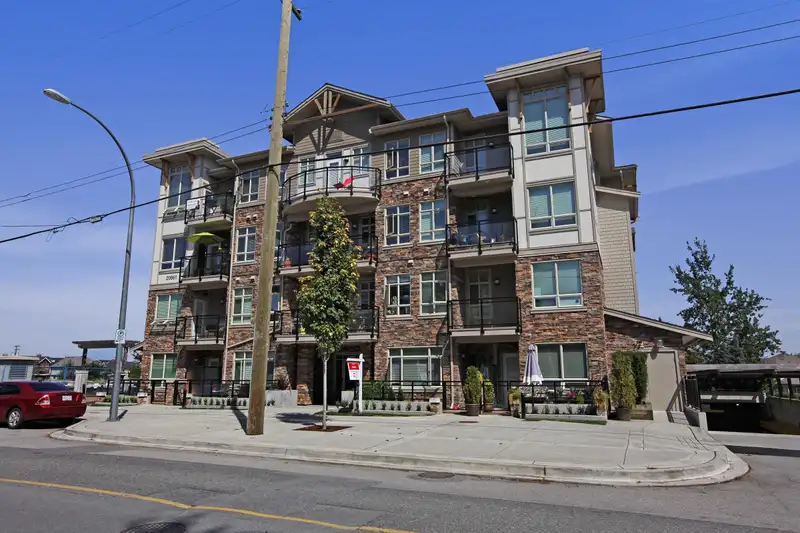 403 20861 83 AVENUE - photo 1 of 28