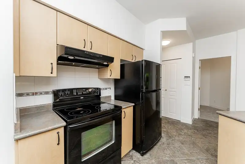 108 522 SMITH AVENUE - photo 4 of 35