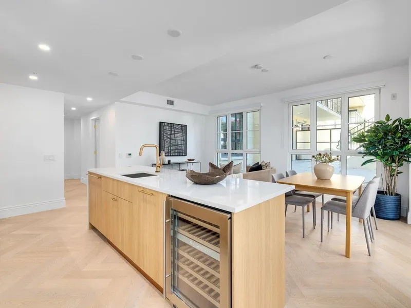 203 2096 W 47TH AVENUE - photo 3 of 25